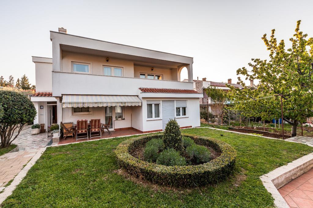 Villa Maria Krk Town Bagian luar foto