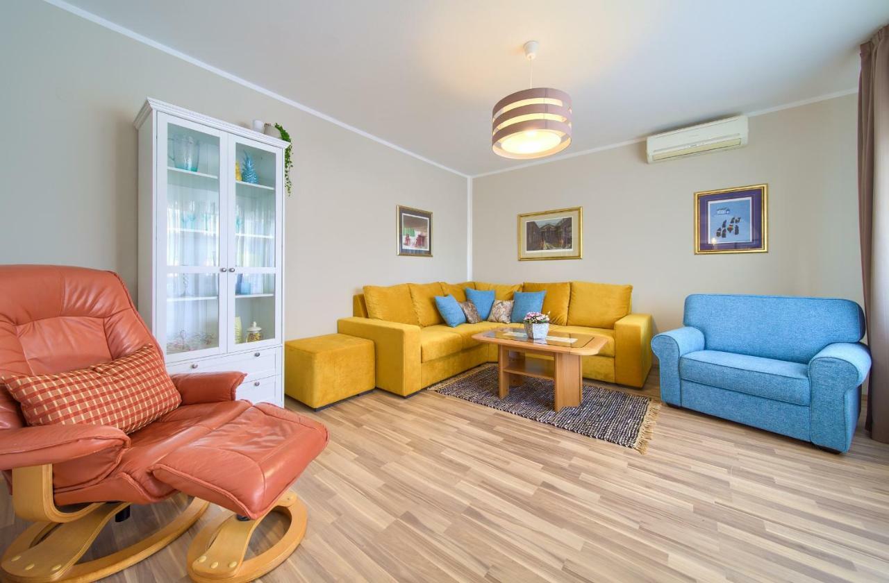 Villa Maria Krk Town Bagian luar foto